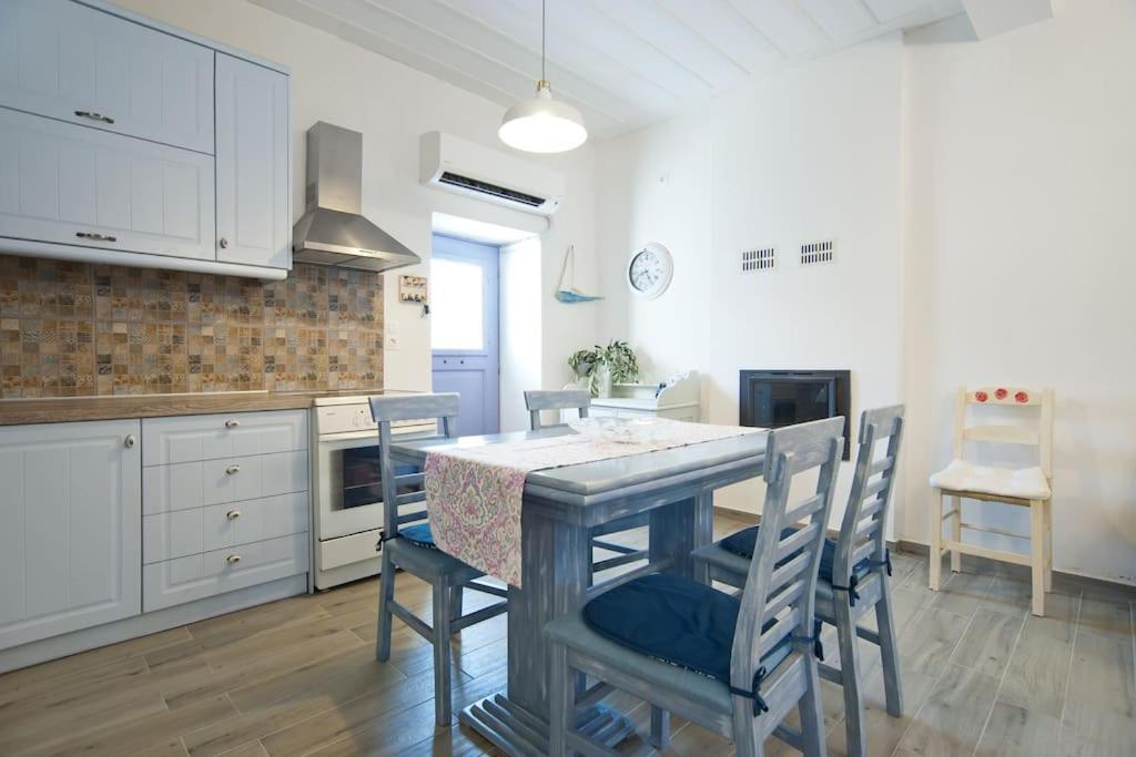 Locrihouse-Stylish Comfortable Home In Galaxídhion Esterno foto